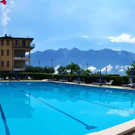 Benaco La Portella By Gardadomusmea Appartamento