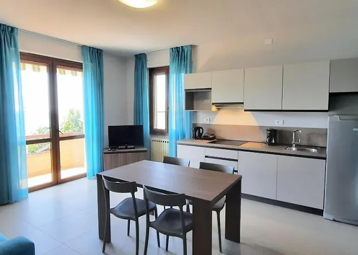 Apartment Benaco La Portella By Gardadomusmea *